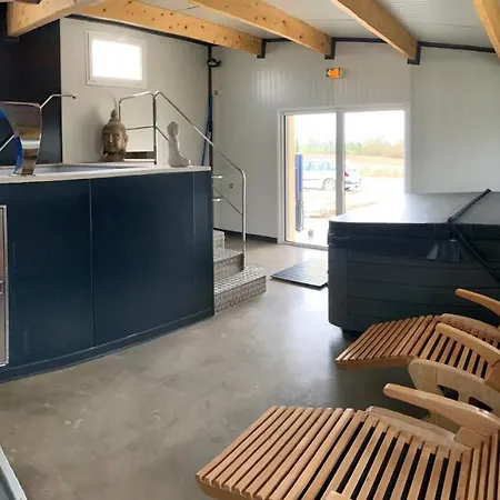 Villa Belle 6 Pers 2h Espace Bien-etre Privatise Inclus 80 M2 De Detente Garantie Équilly