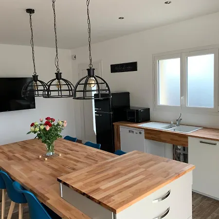 Villa Belle 6 Pers 2h Espace Bien-etre Privatise Inclus 80 M2 De Detente Garantie Équilly