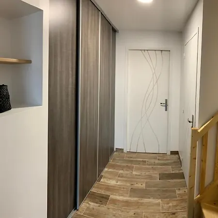 Belle 6 Pers 2h Espace Bien-etre Privatise Inclus 80 M2 De Detente Garantie Équilly