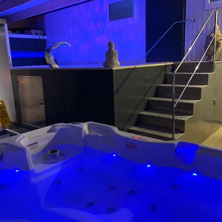 Villa Belle 6 Pers 2h Espace Bien-etre Privatise Inclus 80 M2 De Detente Garantie Équilly