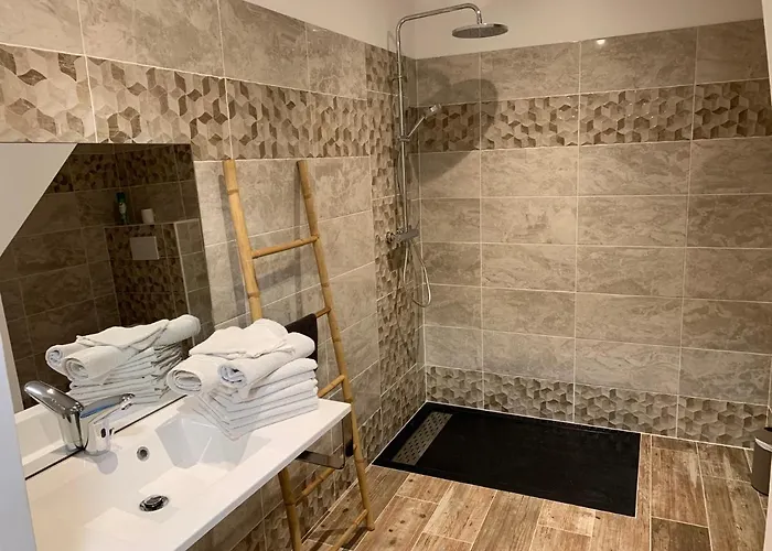 Belle 6 Pers 2h Espace Bien-etre Privatise Inclus 80 M2 De Detente Garantie Villa