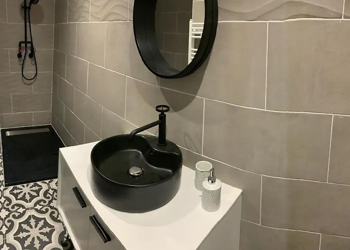 Belle 6 Pers 2h Espace Bien-etre Privatise Inclus 80 M2 De Detente Garantie Equilly