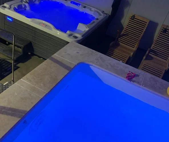 Belle 6 Pers 2h Espace Bien-etre Privatise Inclus 80 M2 De Detente Garantie Villa